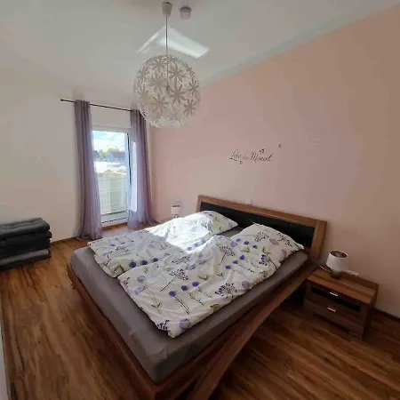 Neue Moderne Mit Infrarot Sauna Lägenhet *